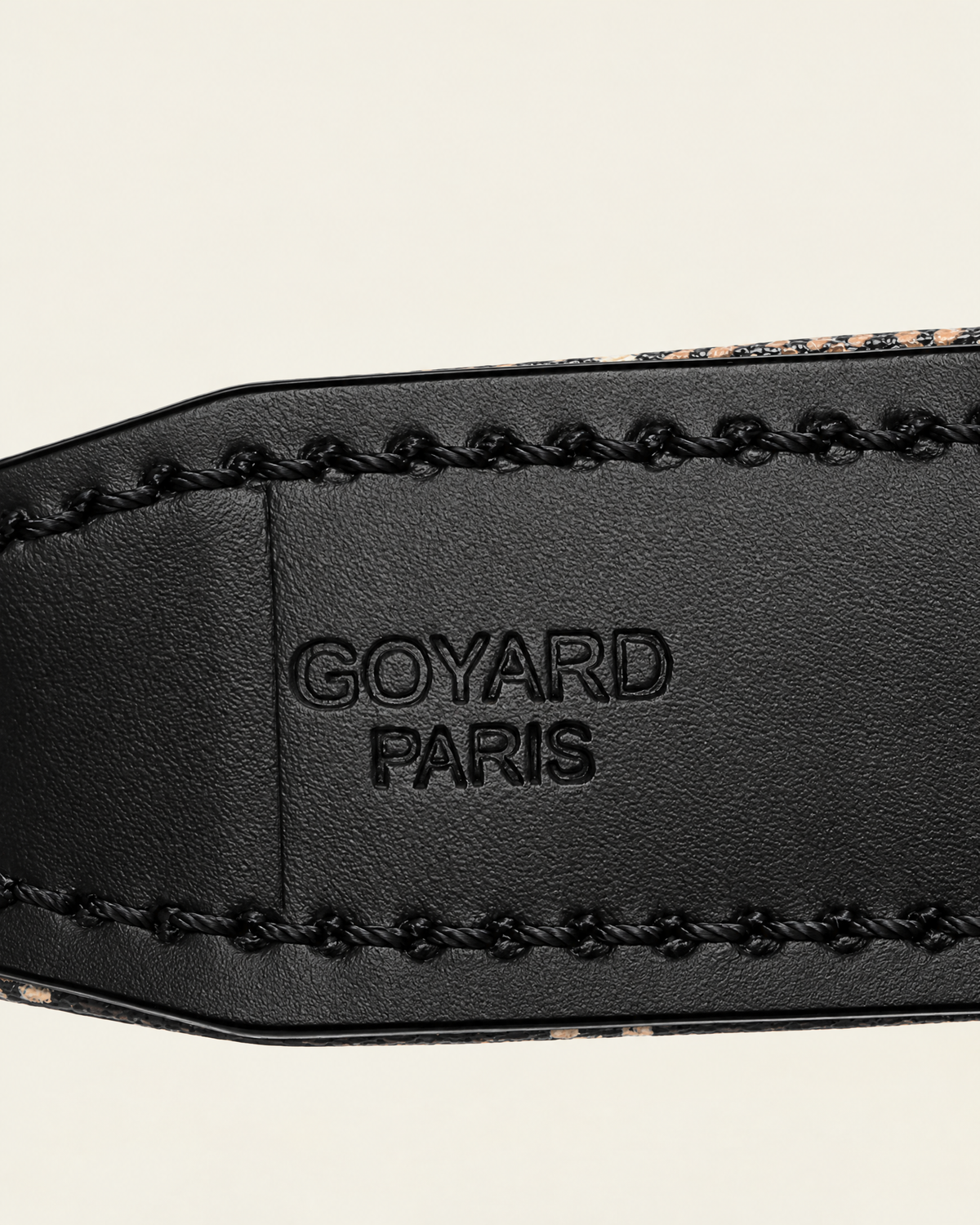 Chevron Dog Leash in black & tan, detail