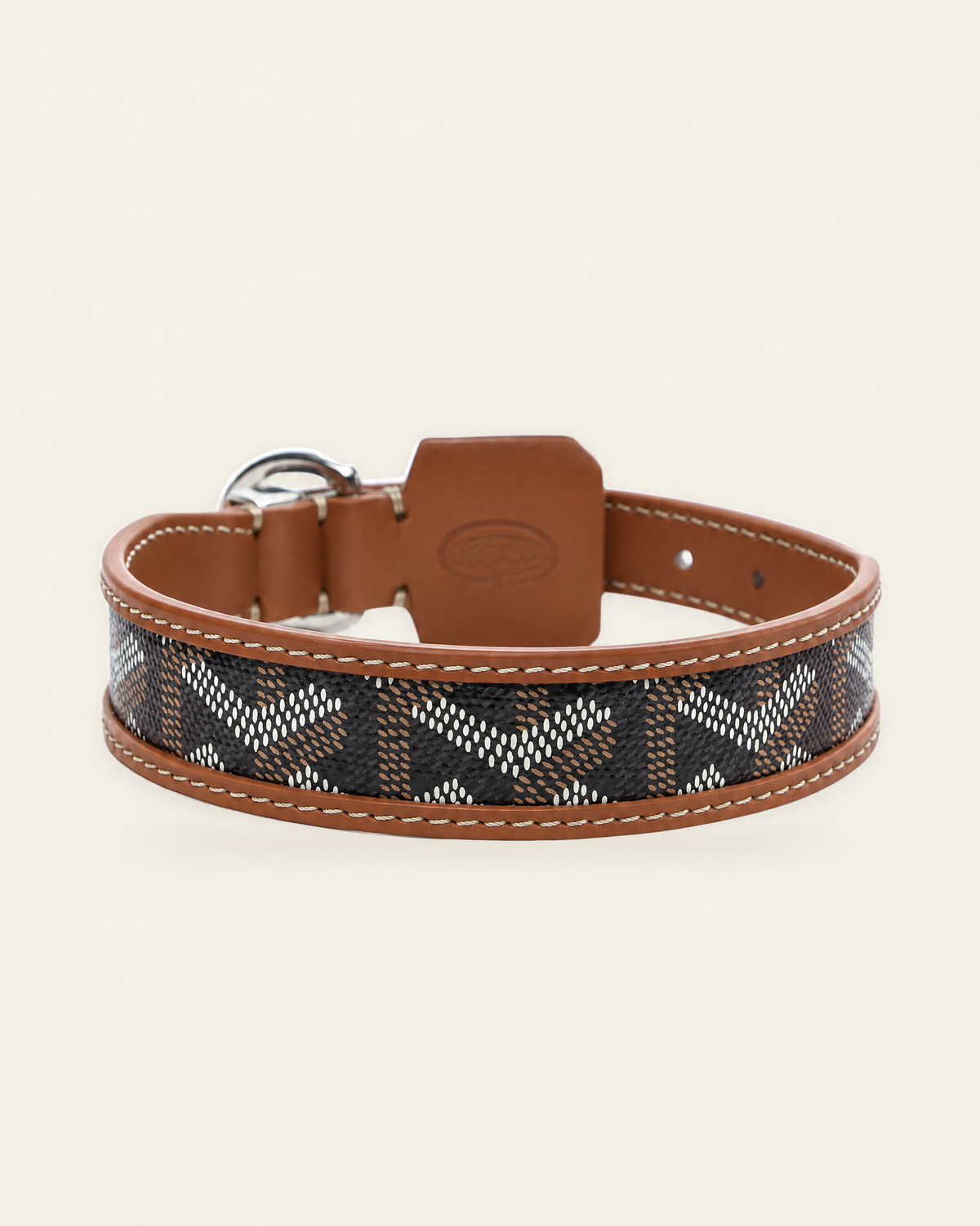 Edmond Collar in black & tan, alternate view